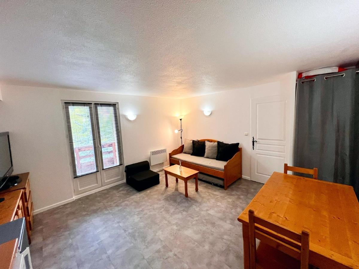 Vars, Appart Spacieux Renove 4 Couchages Dans Chalet Vars  Ngoại thất bức ảnh